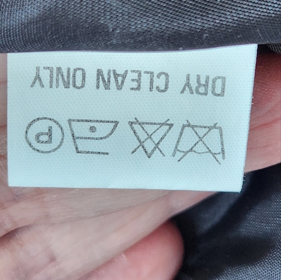 2 Piece Wool Skirt Suit - Petit Size 00 - Picture 7 of 16